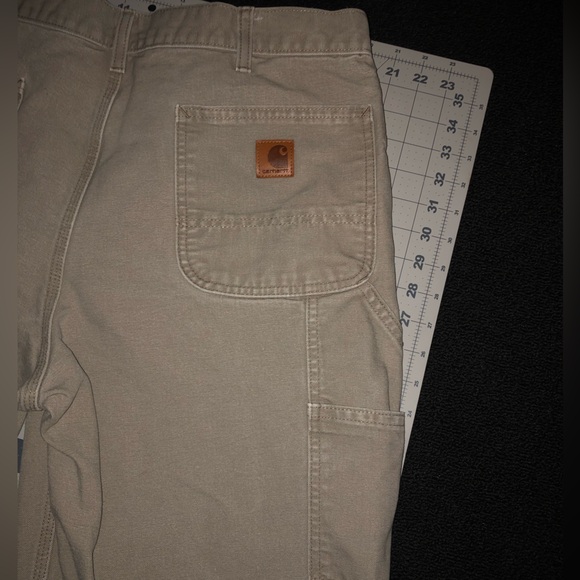 Carhartt. B11 DES. 36x30. Original Dungaree Fit. Tan color pants. - Picture 13 of 14
